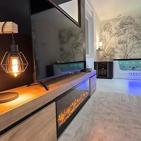 Maison Love-room